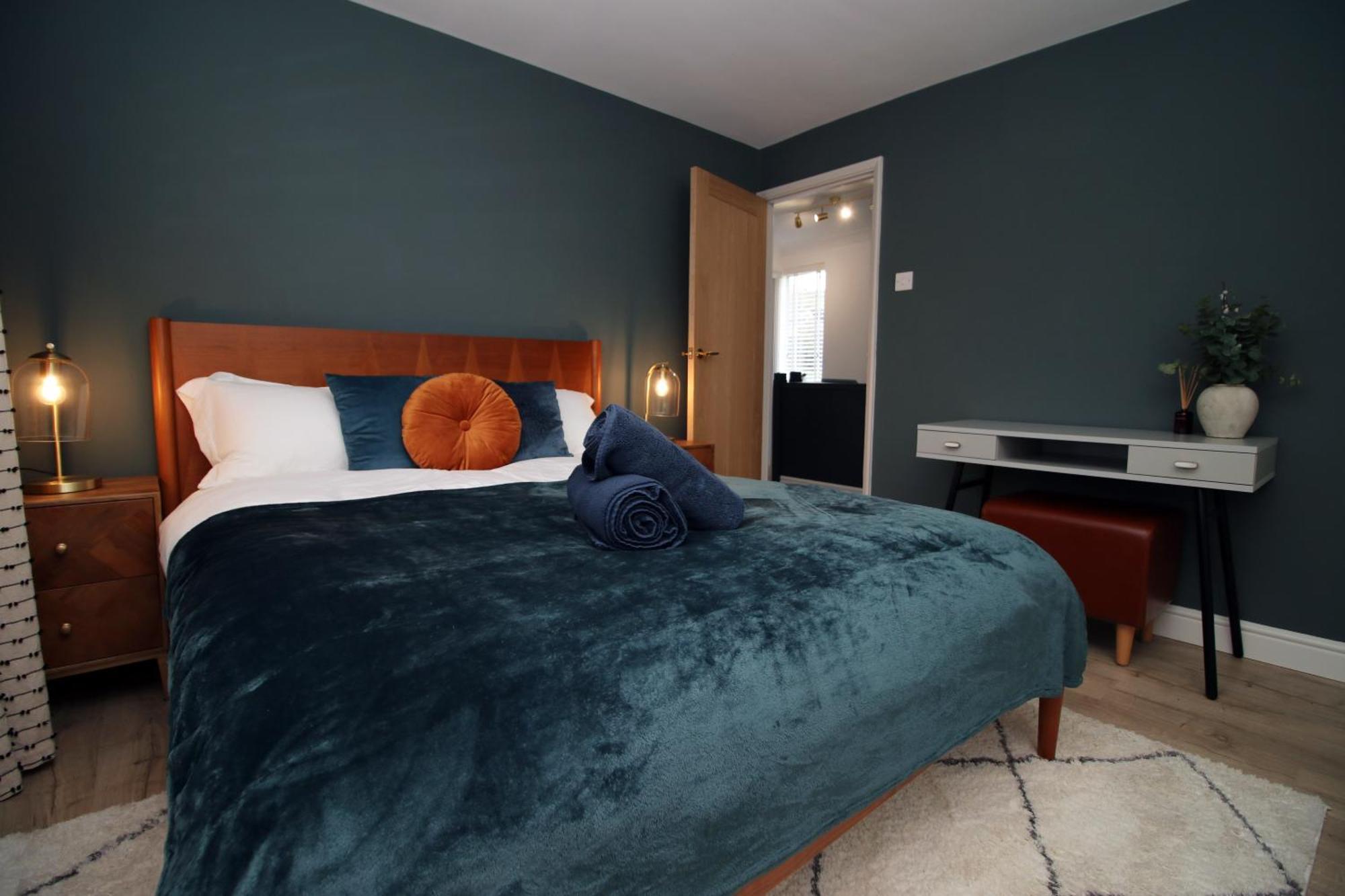 Stylish Home In Bath With Driveway Parking, 10Min From City Екстер'єр фото
