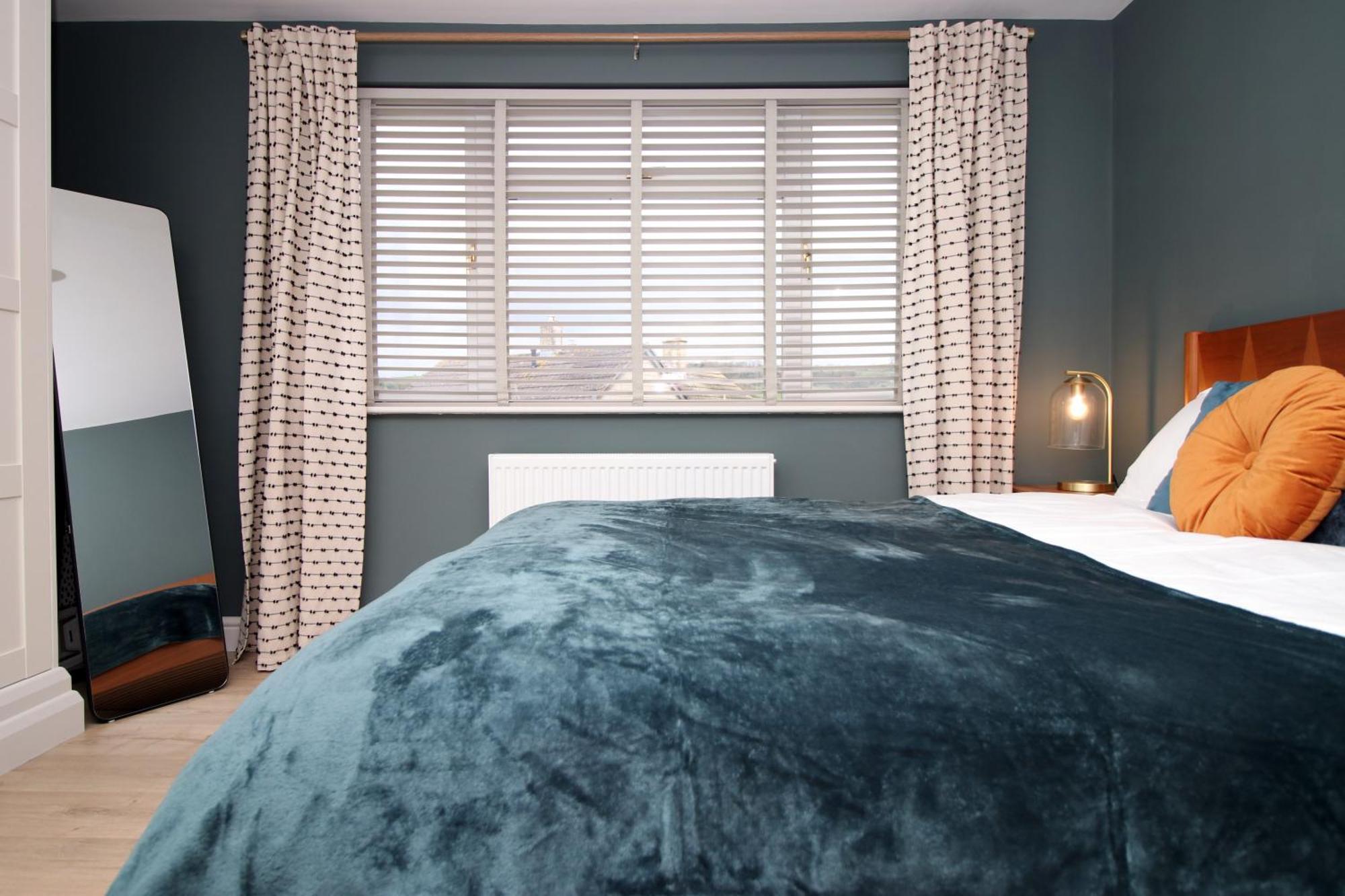 Stylish Home In Bath With Driveway Parking, 10Min From City Екстер'єр фото